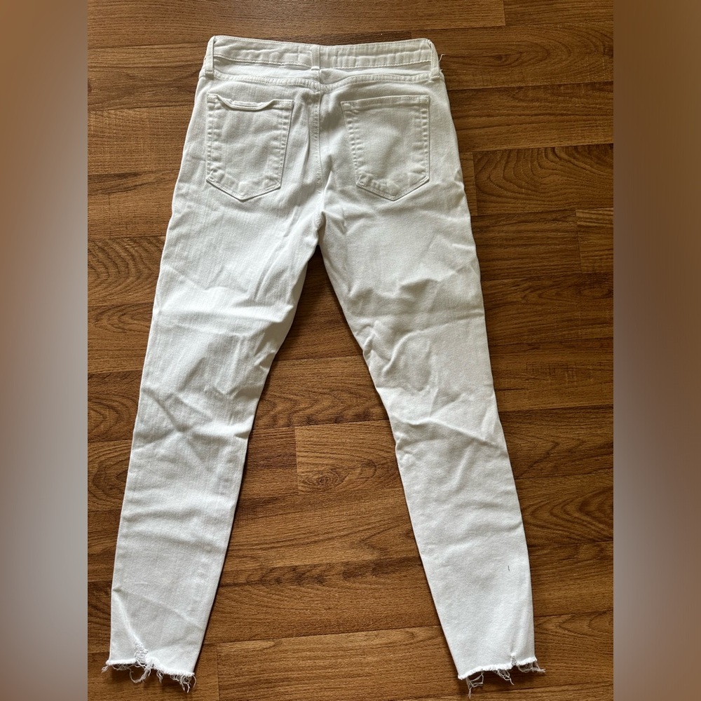 ‘Just Black’ White Denim Ankle Pants SZ 30